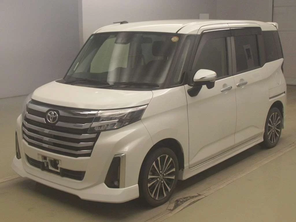 Toyota Roomy M900A 2021