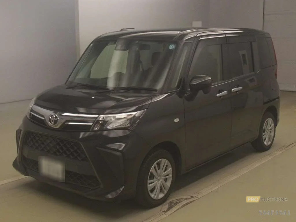 Toyota Roomy M900A 2021