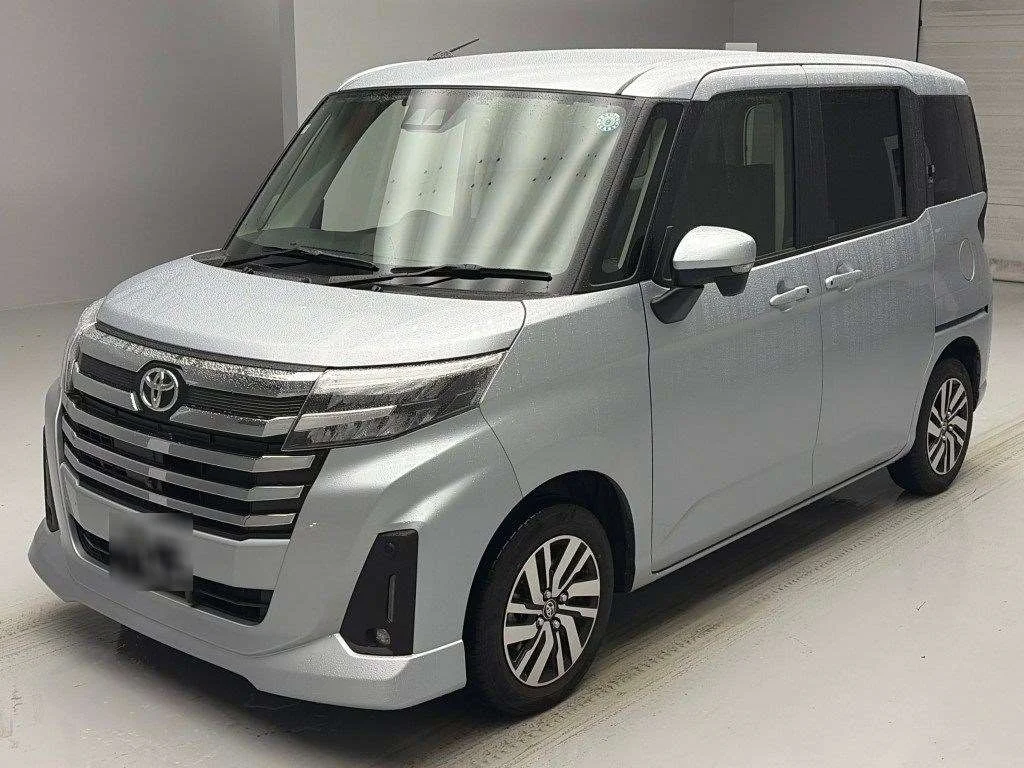 Toyota Roomy M900A 2023