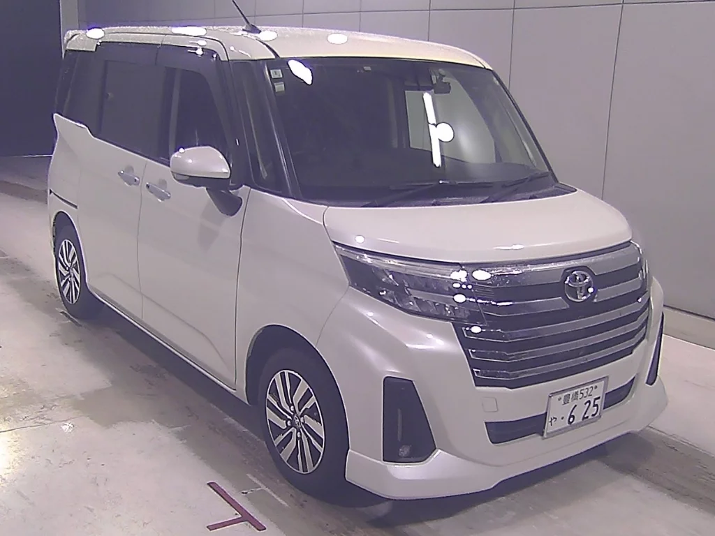 Toyota Roomy M900A 2022