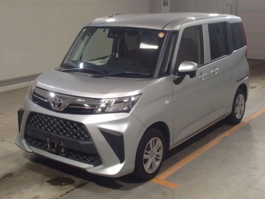 Toyota Roomy M900A 2022