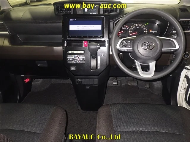 Toyota Roomy M900A 2021