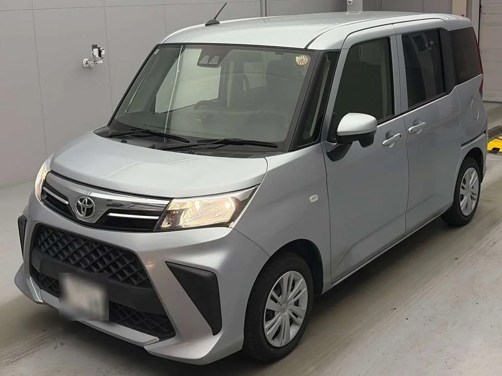 Toyota Roomy M900A 2022