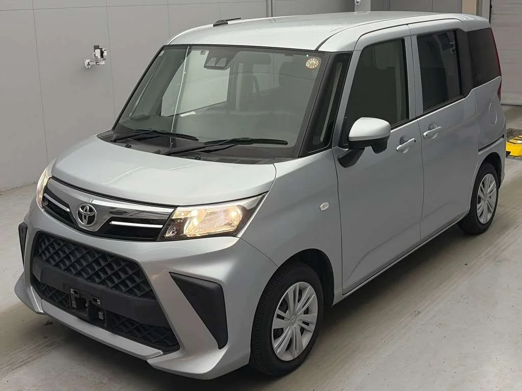Toyota Roomy M900A 2021