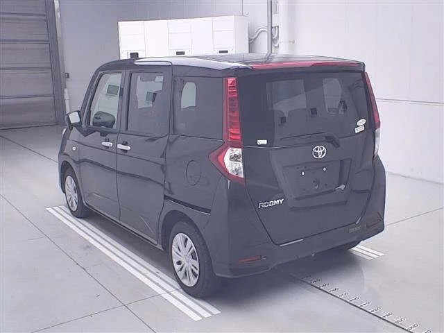 Toyota Roomy M900A 2022