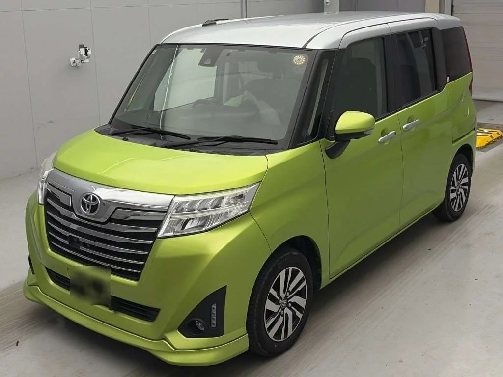 Toyota Roomy M900A 2018