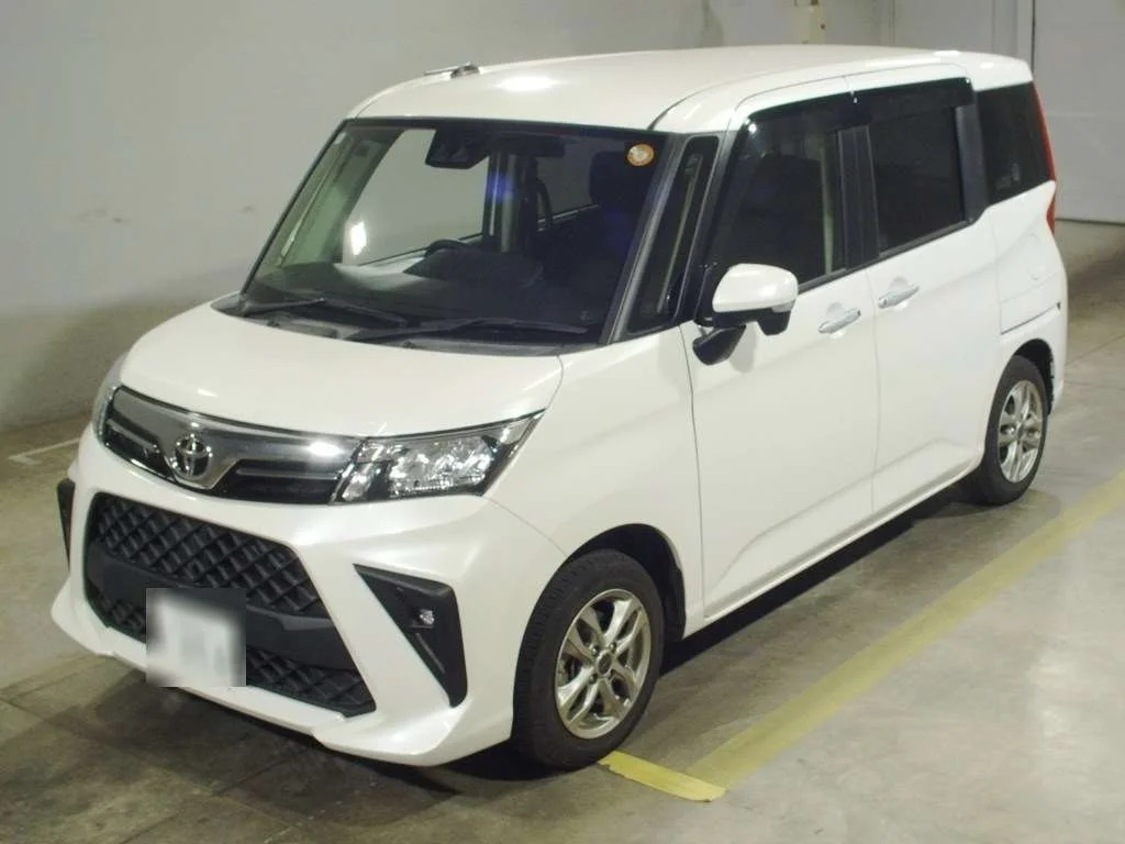 Toyota Roomy M900A 2022