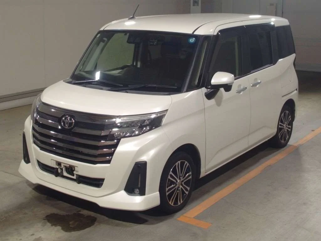 Toyota Roomy M900A 2022