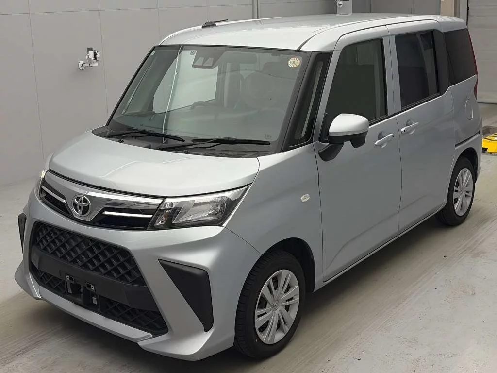 Toyota Roomy M900A 2021
