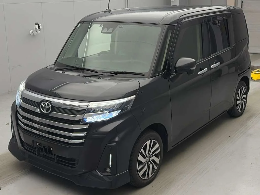 Toyota Roomy M900A 2020