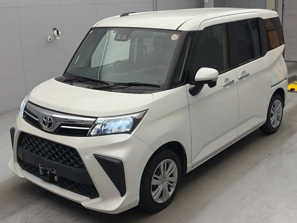Toyota Roomy M900A 2021