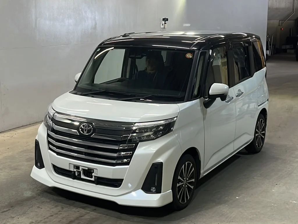 Toyota Roomy M900A 2024