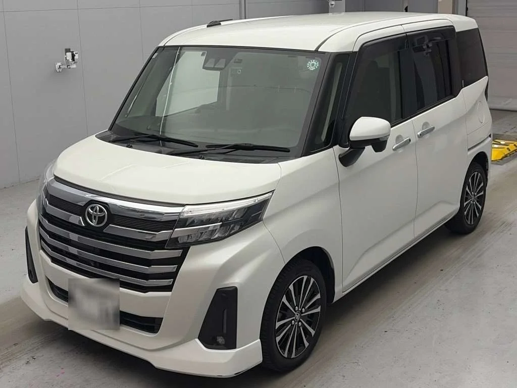 Toyota Roomy M900A 2021