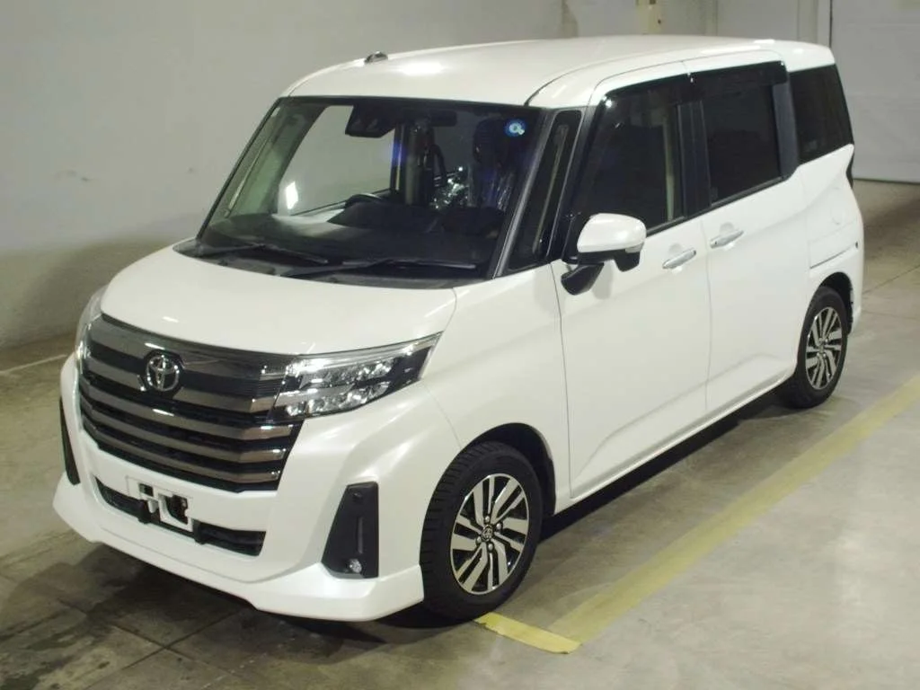 Toyota Roomy M910A 2021