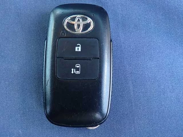 Toyota Roomy M900A 2021