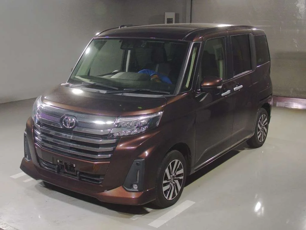 Toyota Roomy M900A 2021