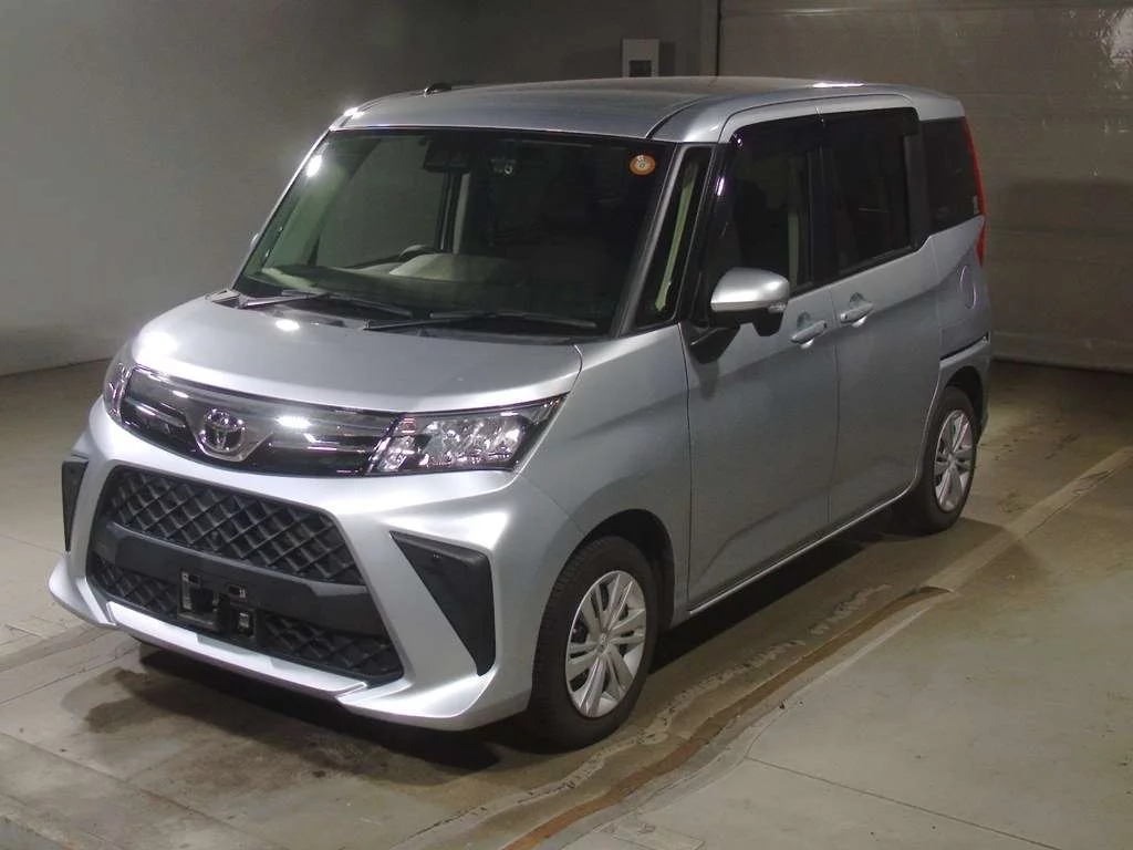Toyota Roomy M900A 2021