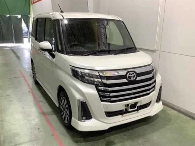 Toyota Roomy M910A 2021