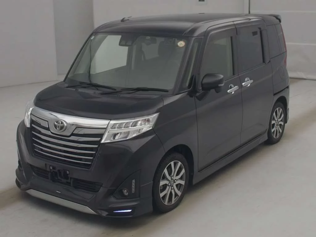 Toyota Roomy M900A 2019