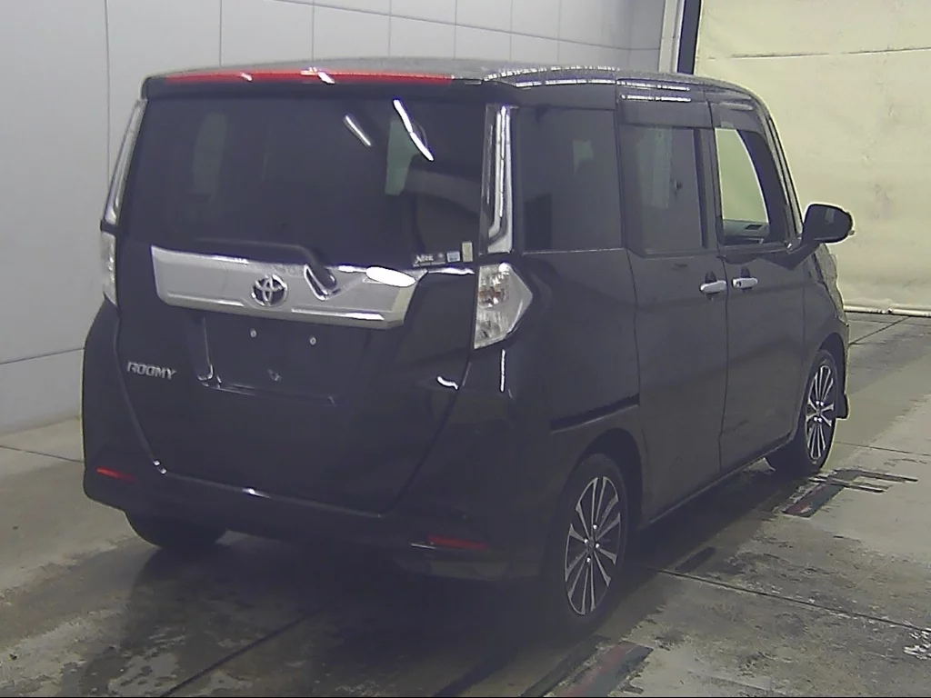 Toyota Roomy M900A 2022