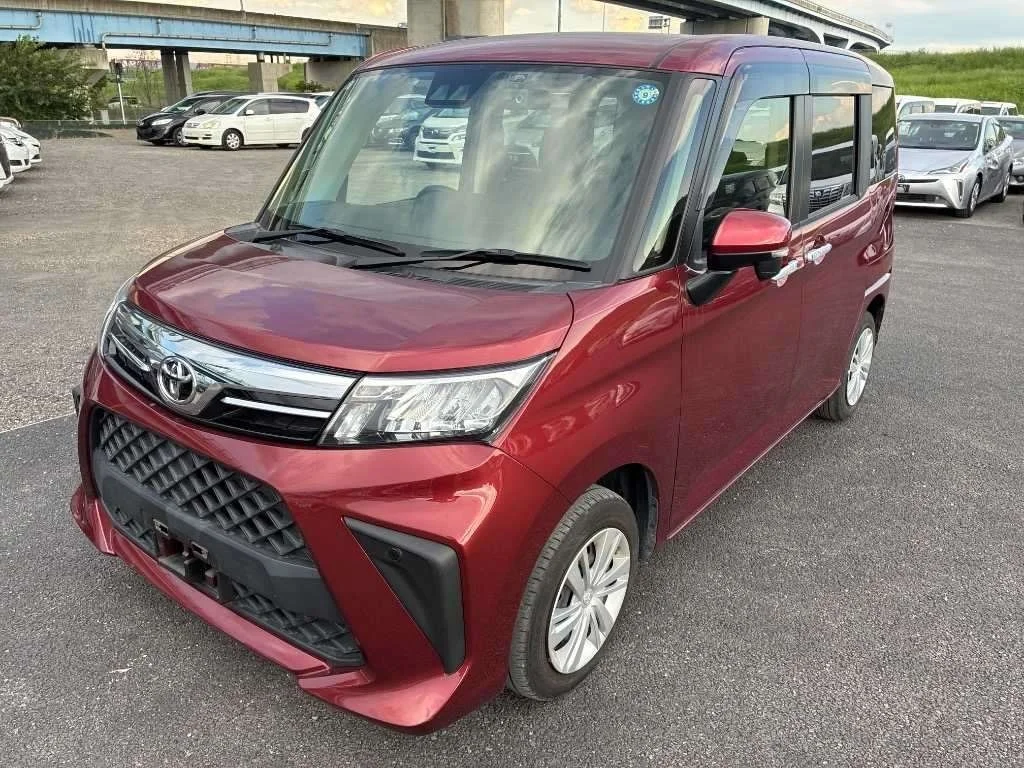 Toyota Roomy M900A 2022
