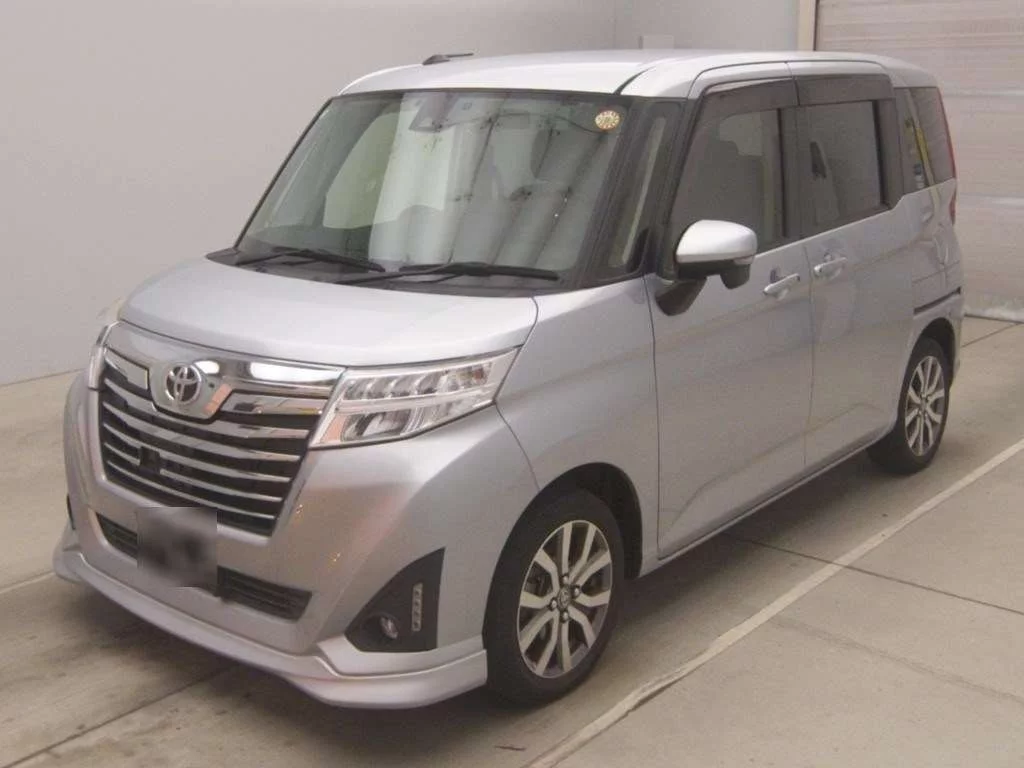 Toyota Roomy M900A 2018