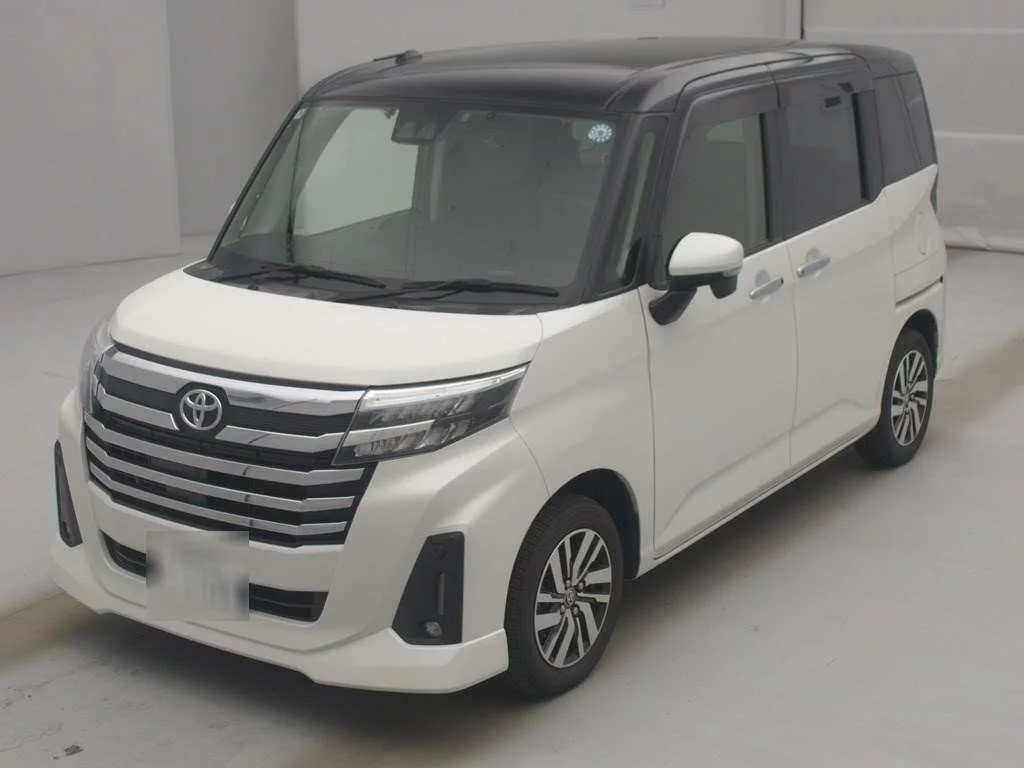 Toyota Roomy M900A 2021