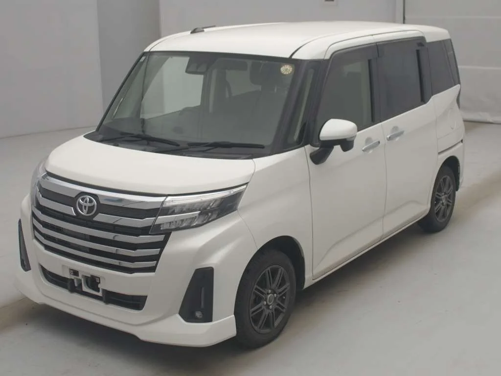 Toyota Roomy M910A 2021