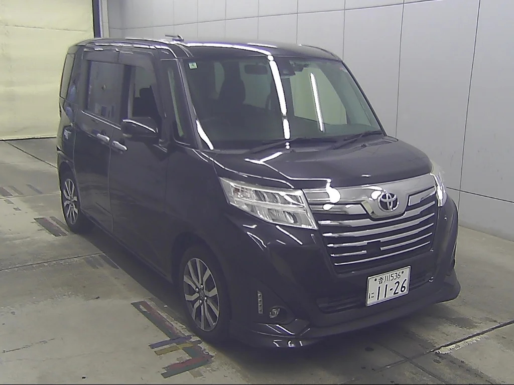 Toyota Roomy M900A 2018