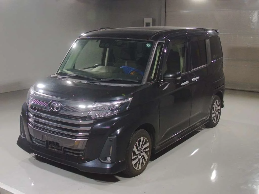 Toyota Roomy M900A 2021