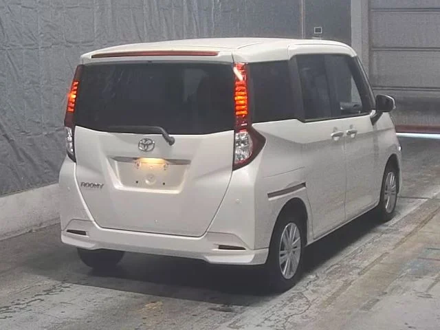 Toyota Roomy M900A 2021