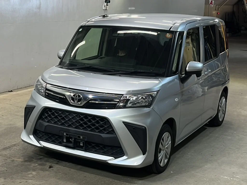 Toyota Roomy M900A 2023