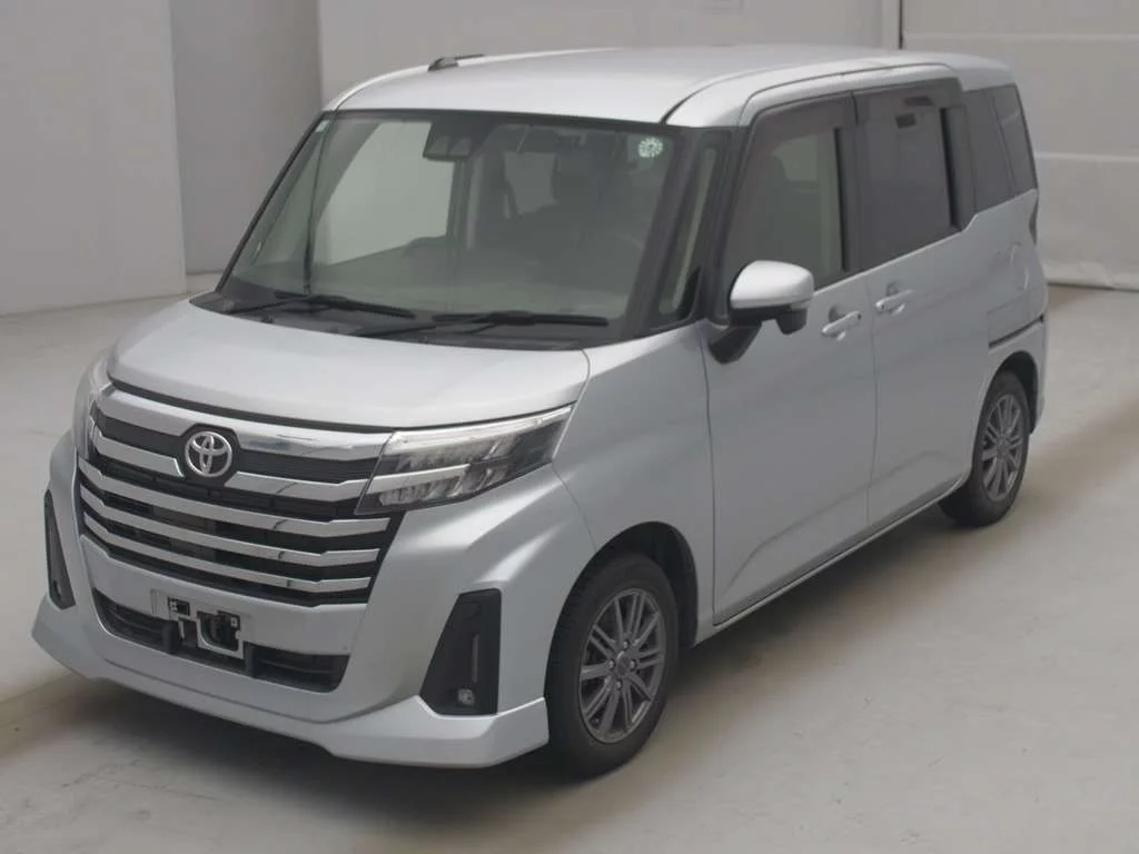 Toyota Roomy M910A 2021