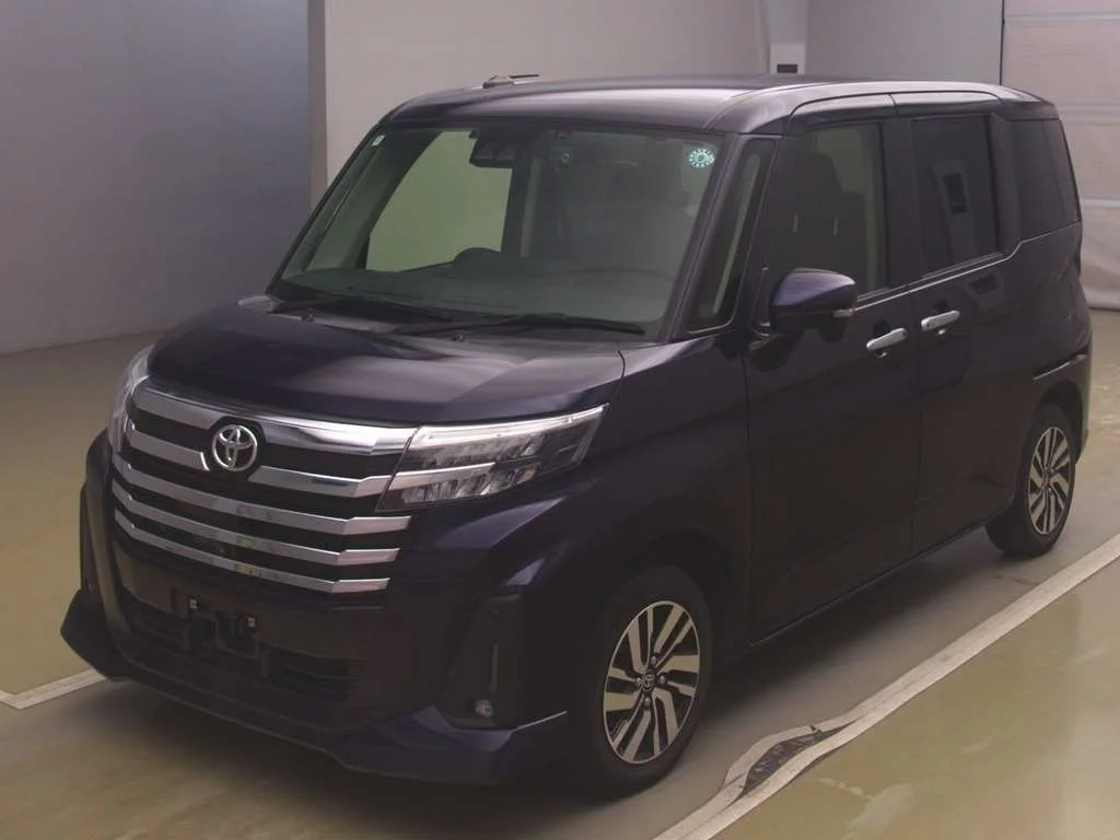 Toyota Roomy M900A 2022