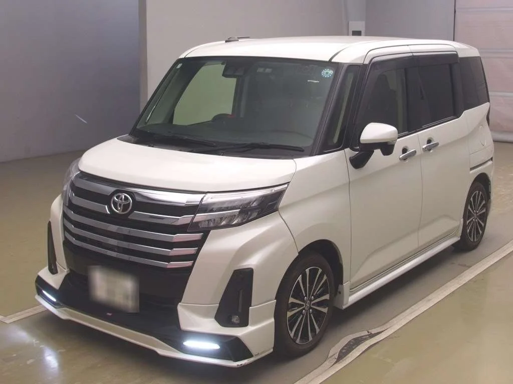 Toyota Roomy M900A 2021