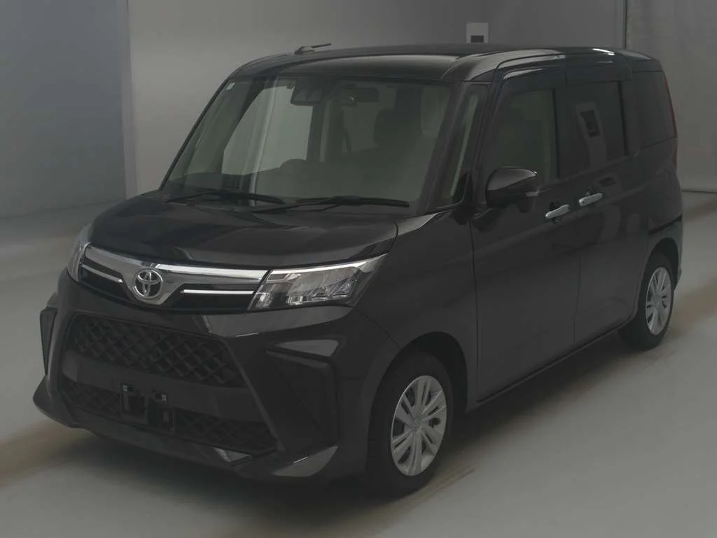 Toyota Roomy M900A 2025
