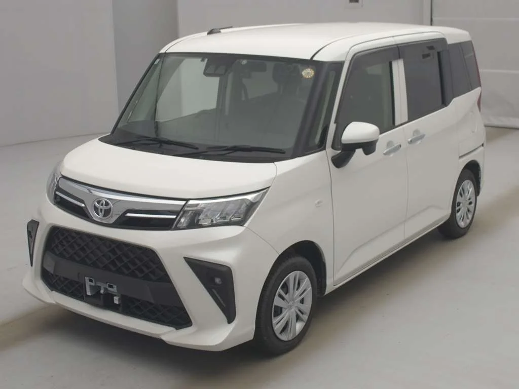 Toyota Roomy M910A 2021