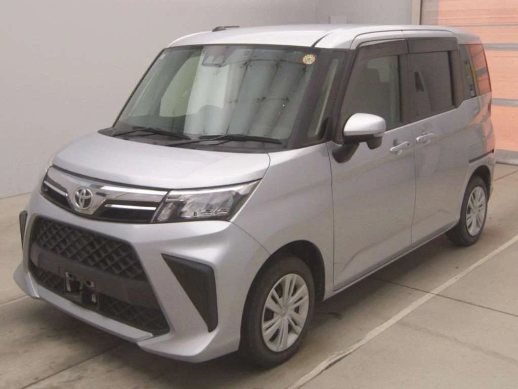 Toyota Roomy M900A 2022