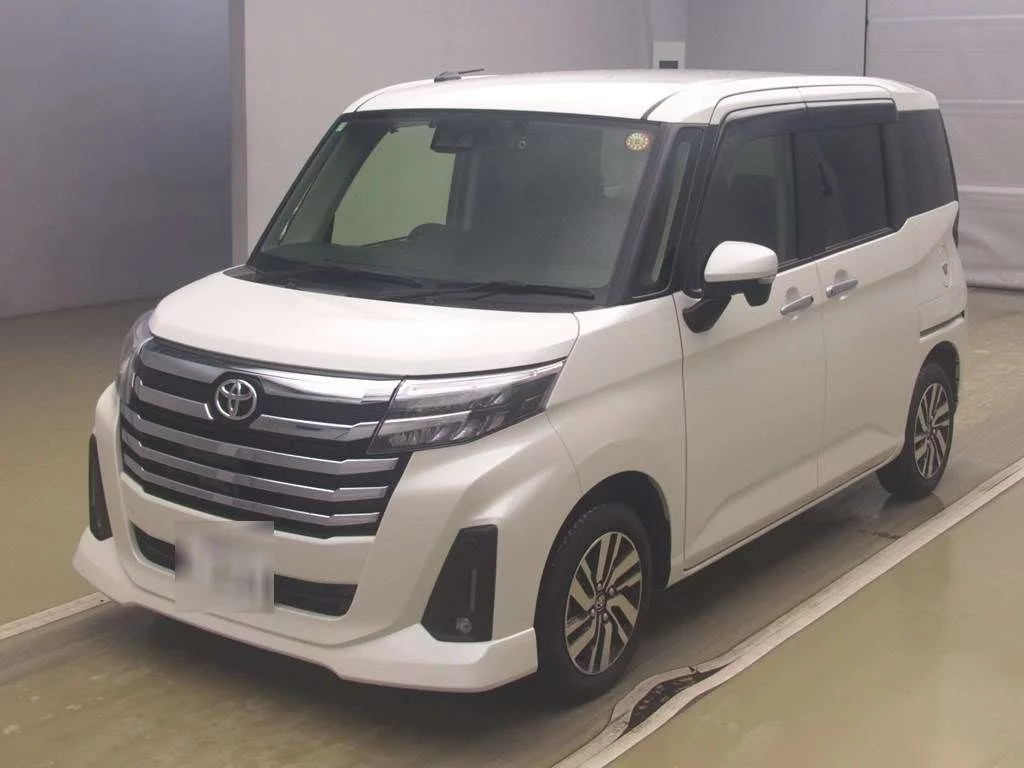 Toyota Roomy M900A 2025