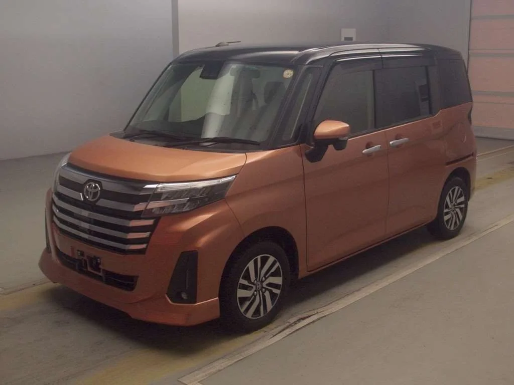 Toyota Roomy M900A 2021