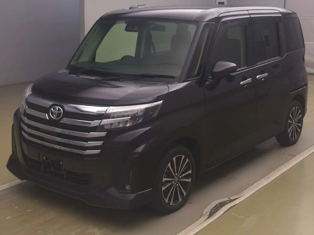 Toyota Roomy M900A 2021