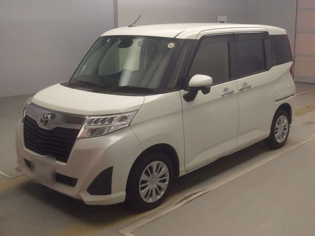 Toyota Roomy M900A 2018