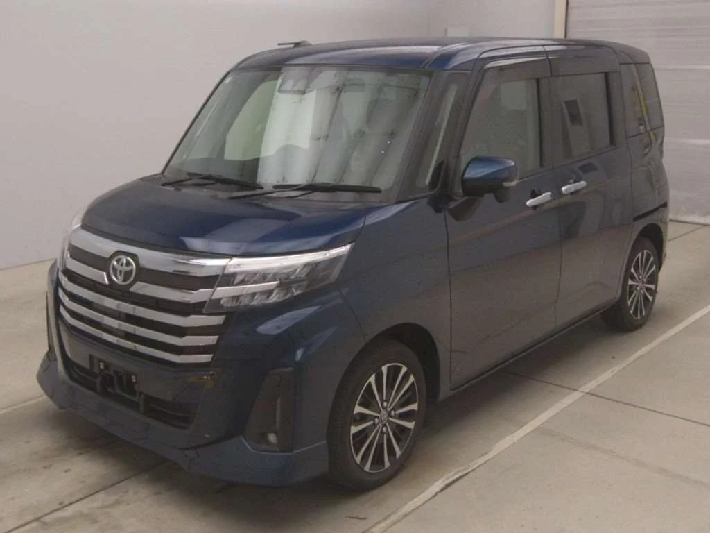 Toyota Roomy M900A 2021