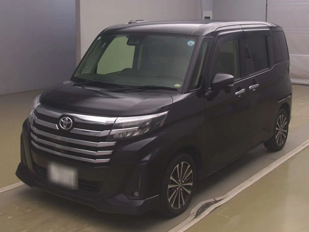Toyota Roomy M900A 2022