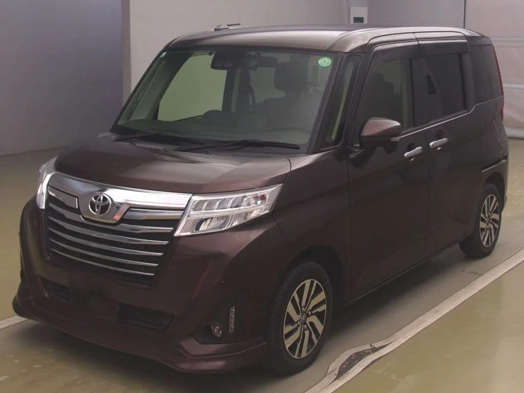 Toyota Roomy M900A 2019