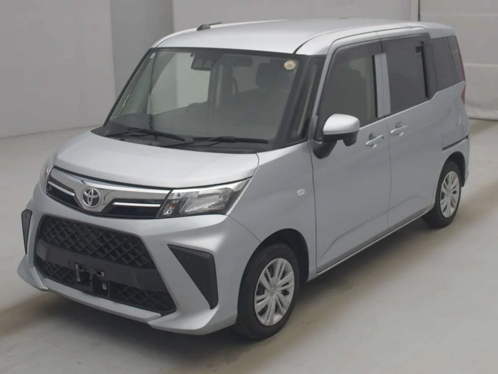 Toyota Roomy M910A 2021