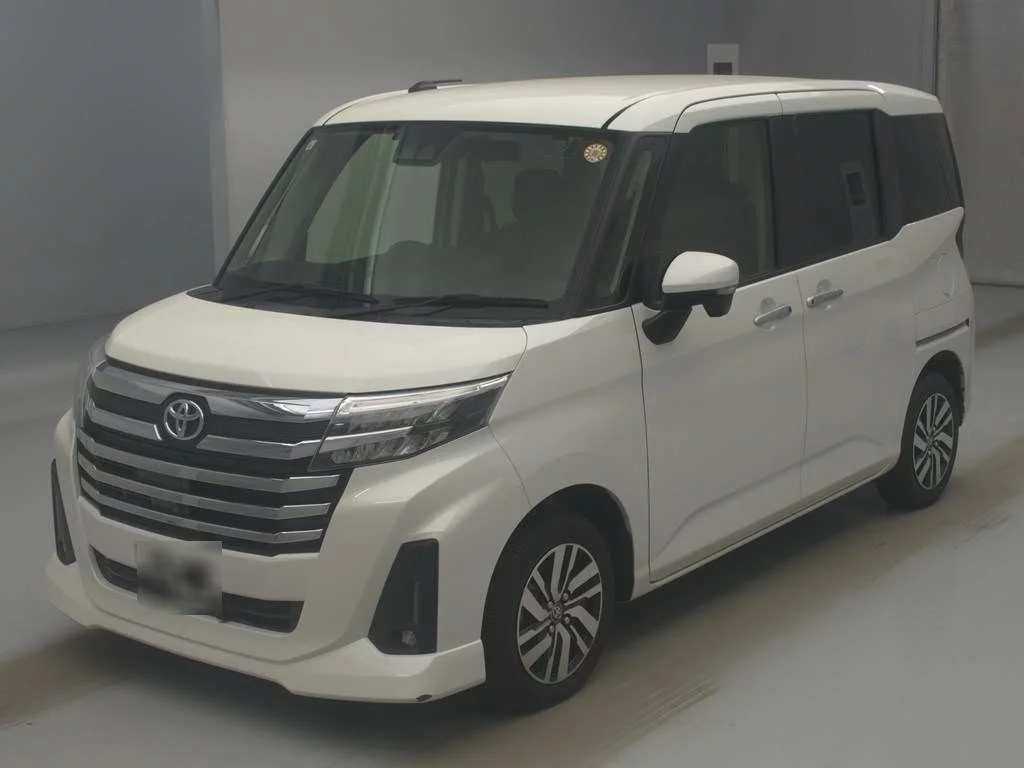 Toyota Roomy M900A 2021