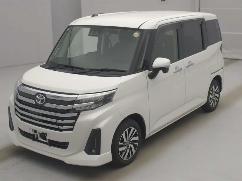 Toyota Roomy M910A 2022