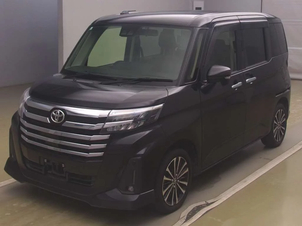 Toyota Roomy M900A 2021