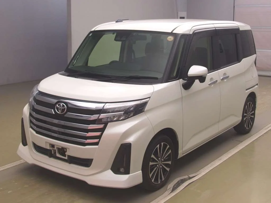 Toyota Roomy M900A 2021